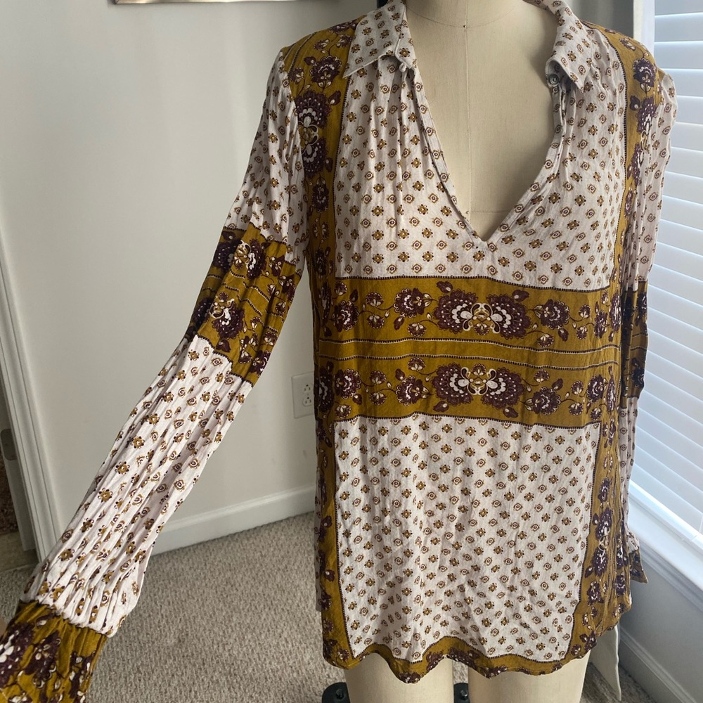 Free People long sleeved blouse